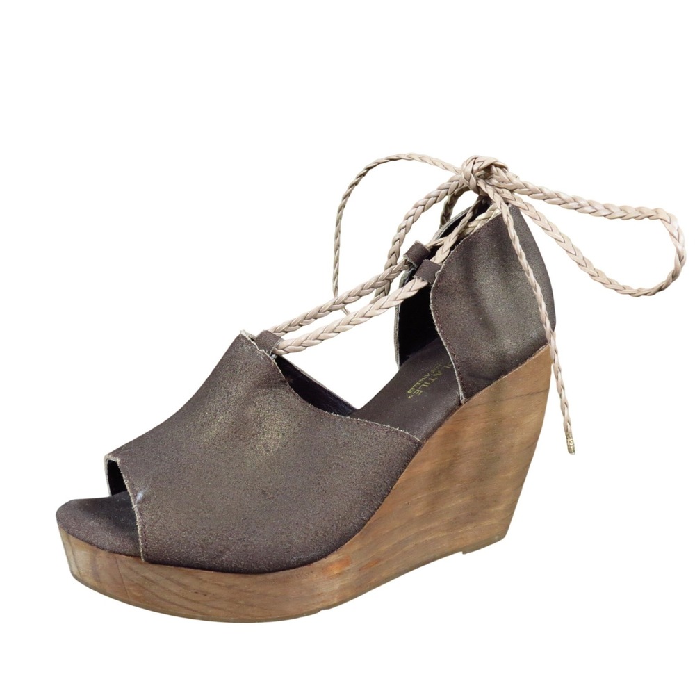 Very Volatile Fable Women Wedge Sandal Size 10 Dressy Event Bronze Leather Wood